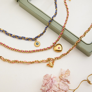 สร้อยข้อมือแฟชั่น จี้รูปหัวใจโลหะผสมสังกะสี ประดับด้วยพลอยสีชมพู ของขวัญเครื่องประดับ - Product Image 4