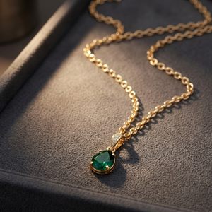 Collar de piedras preciosas Hydra verde de lujo en plata de ley 925 con baño de oro de 18 quilates - Product Image 3