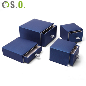 Cajas de Cartón de Imitación de Cuero PU de Lujo Personalizadas en Azul y Blanco para Collares, Pulseras, Anillos, Pendientes, Joyería - Product Image 6