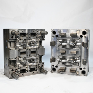 Moule d'injection multi-cavités pour le moulage de plastiques médicaux semi-fixés avec traitement CNC EDM - Product Image 5