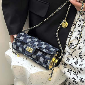 Nouveau sac rond petit format à imprimé léopard, sac bandoulière, sac à main femme tendance et personnalisé avec chaîne - Product Image 3