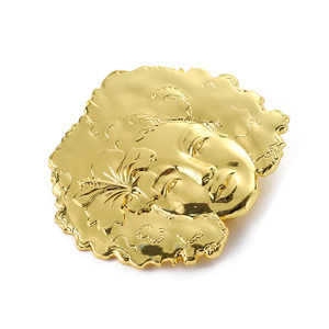 Thời Trang Mới Vàng Trâm Pin Kẽm Hợp Kim Kim Loại Hoa Ve Áo Pins Biểu Tượng Tùy Chỉnh Chết Dập 3D Phụ Nữ Đẹp Mặt Phù Hiệu Và Pins - Product Image 3