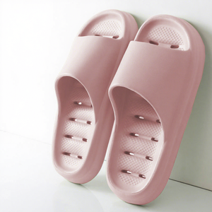 Chaussons de bain antidérapants à séchage rapide pour hommes et femmes, en plastique, avec design ajouré et frais, et fournitures de toilette – Vente en gros - Product Image 4