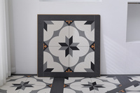 Grosir ketahanan abrasi Mdf pembersihan mudah Hdf 12mm warna putih dan hitam mosaik seni parket laminasi lantai