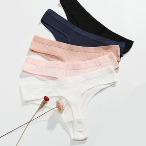 Sexy ragazze nere in <span class=keywords><strong>perizoma</strong></span> anche giovani all'ingrosso di nuova moda a basso aumento % 95 <span class=keywords><strong>cotone</strong></span> a coste mutandine semplici Sexy ragazze <span class=keywords><strong>perizoma</strong></span> - Product Image 1