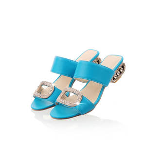 Pantoufles d'été en diamant pour femmes, <span class=keywords><strong>petite</strong></span> taille 32 33 grande taille 42 43 talons carrés, pantoufles de plage décontractées, chaussures de marche et de rencontre - Product Image 6