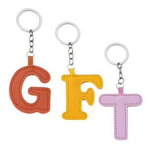 سلسلة مفاتيح جلدية شخصية على شكل قلب من الجلد الصناعي حقيبة سلسلة مفاتيح عصرية مزينة بالحب لطيف على شكل قلب قلادة إكسسوارات حلقة مفاتيح - Product Image 3