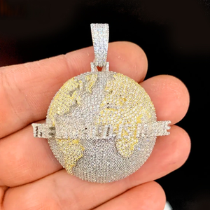 Collar con Colgante de Globo Terráqueo con Letra 'The World Is Mine' con Incrustaciones de Zirconia, Estilo Hip Hop, Chapado en Dos Tonos de Latón, Joyería para Hombre - Product Image 2