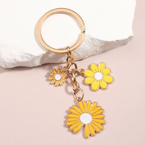 Daisy Keychain Flower Keyring Pendants for Car <b>Key</b> Holder Women Girls Handbag Accessories Handmade Jewelry Gift - Product Image 2