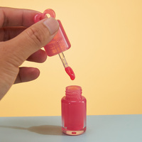 Tube de brillant à lèvres rose vide en plastique de 3,5 ml avec applicateur épais et bouchon à vis, flacon cosmétique pour rouge à lèvres, tube d'huile à lèvres, logo personnalisé