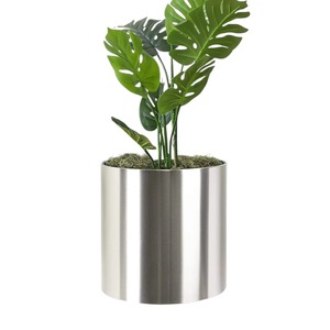 Jardinière en métal argenté de qualité supérieure pour fleurs, décoration intérieure, jardin et design d'intérieur, disponible à prix abordable - Product Image 5
