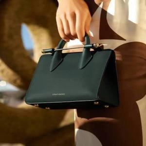 Sac à main élégant pour femme en similicuir avec détail pompon de qualité supérieure, fermeture éclair, deux poignées, grand espace intérieur, sac à main stylé - Product Image 1