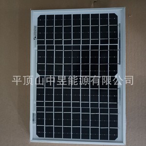 แผงโซลาร์เซลล์ Lowenergie 15W 18V โมโนคริสตัลไลน์ สีดำทั้งหมด ขนาดเซลล์ 156.75 มม. x 156.75 มม. - Product Image 1