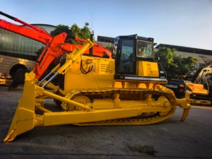 Bulldozer Komatsu D85A Usado, Amarillo, con Orugas, Equipo Pesado para Construcción, Motor con Sistema Hidráulico Completo, 250kw de Potencia - Product Image 6