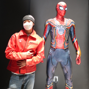 Marvel Spider-<span class=keywords><strong>Man</strong></span> 1:1フルボディグラスファイバースタチアイアンマン光る手作り家庭用リビングルーム装飾床大きな装飾 - Product Image 3