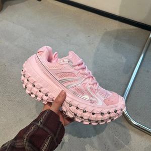 Baskets Chunky pour femmes, style européen, à rivets, avec plateforme surélevée et semelle robuste, décontractées - Product Image 2