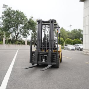 מלגזה דיזל 1.5 טון, גובה הרמה 6 מטר, צמיגי כרית, צמיגים פנאומטיים, מלגזה דיזל לעבודות בנייה כבדות - Product Image 5