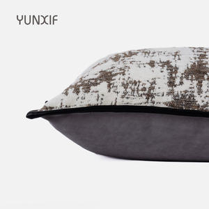 Fundas de Almohada Hechas a Medida, Modernas, Minimalistas, de Lujo, Elegantes, en Paleta Gris-Blanco, Versátiles, para Juegos de Cama Sencillos - Product Image 5