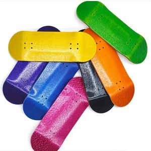 Venta al por mayor 30 32 34mm cinco capas Canadá Arce Madera Dedo Skateboard Decks Barato en blanco Skateboard Deck Fingerboard Party Gift - Product Image 1