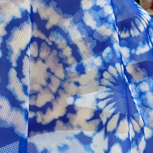Tela de malla estampada digitalmente con efecto tie-dye <span class=keywords><strong>azul</strong></span> personalizada, 91% poliéster, 9% elastano, 120GSM, malla Power Net para camisetas modernas - Product Image 2
