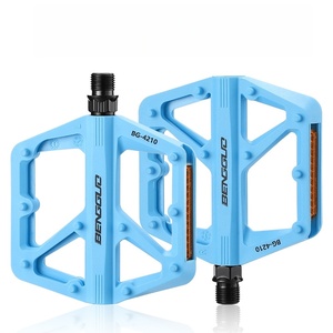 Nouvelle pédale de vélo en plastique légère et antidérapante New Image RF-09 à 3 roulements avec <span class=keywords><strong>axe</strong></span> en acier au luomolybdène pour vélos de montagne/route/BMX - Product Image 6