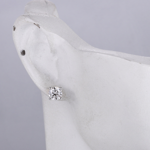 Boucles d'oreilles solitaire en or massif 10 carats de luxe, classiques, 4 griffes, certifiées IGI, diamant rond de laboratoire, boucles d'oreilles à clous - Product Image 4