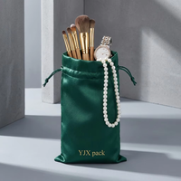 Sacs à cordon en satin de soie écologiques avec logo personnalisé, pochettes à bijoux, sacs cadeaux pour extensions de cheveux, perruques, maquillage, emballage promotionnel
