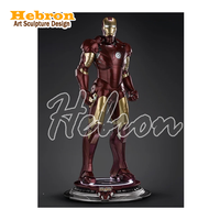 Iron Man Skulptur als Möbelstück zur Dekoration Innenräume Dekorative Kunstharz-Skulptur