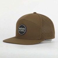Casquette Snapback de Luxe Personnalisée à 7 Panneaux en PVC avec Logo Découpé au Laser et Trous Perforés, Style Hip Hop à Visière Plate