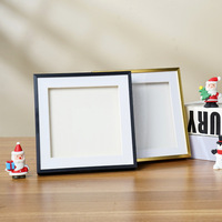 Cadre photo classique en aluminium noir carré, fait main, avec un design polyvalent pour la plupart des tailles de photos standard