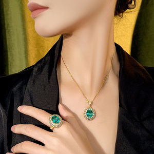 Anillos y colgante de circonita cúbica con corte ovalado de 10*12 mm, chapados en oro sobre cobre puro, conjunto de joyería sostenible para mujer. - Product Image 2