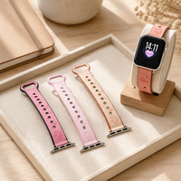 Compatible avec Apple Watch Series 12 11 SE, bracelet vintage en cuir suédé avec motif lune et étoile en relief