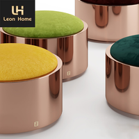 Nouvelle vente salle à manger moderne intérieur maison luxe pied marchepied or métal chaises pour salon meubles velours pouf tabourets ronds