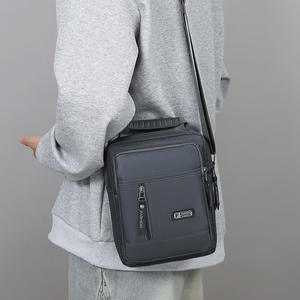 Sac messager pour homme F Fashion, grande capacité, nylon imperméable, sac bandoulière, style urbain quotidien - Product Image 4