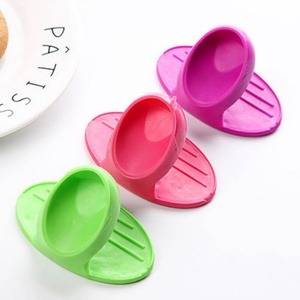 Mitaine en silicone extra longue professionnelle, mitaines de four avec doublure matelassée, protège-plats résistants à la chaleur - Product Image 4