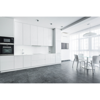 Armoire de cuisine moderne sans poignées en PET, armoires supérieures en PET blanc brillant, ensemble de cuisine sur mesure de style européen