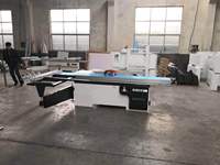 Scie à panneaux CNC T45 Scies à table coulissantes pour le travail du bois