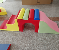 Elegante y Suave Juego de Escalada con Arco, Juguetes Sensoriales de Espuma Multifuncionales para Niños de 2 a 6 Años, Ideal para Cafeterías de Juegos, Centros Comerciales y Alquiler para Fiestas