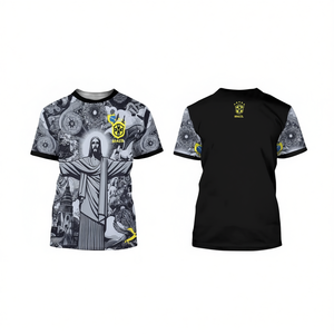 Camiseta con gráfico inspirado en Brasil, patrones barrocos negros, arte del monumento de Río, camiseta audaz de estilo urbano para fanáticos de la cultura - Product Image 2