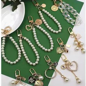 PDANY Porte-clés Cœur Mignon pour Femme et Fille, Chaîne de Clés Tendance en Coquillage et Perle, Ornement de Sac, Bijou, Accessoire de Clé - Product Image 6