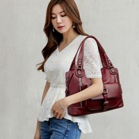 Sac à main en cuir souple décontracté pour femmes Sac à main de luxe de créateur Sac à bandoulière Sac à main pour femmes Sac de shopping à double fermeture éclair avant