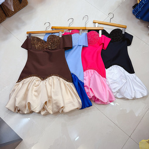 AELESEEN Robe de Soirée 3D pour Filles, avec Nœud et Effet Bouffant, Taille Cintrée à Baleines, Diamants de Luxe, Épaules Dénudées, Style Short Tendance - Product Image 1