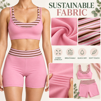 Ensemble de yoga 2 pièces pour femme avec logo personnalisé, comprenant un soutien-gorge de sport superposé à rayures et un short de fitness pour la gym, l'entraînement et le Pilates
