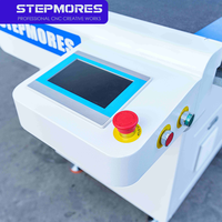 Machine de découpe CNC professionnelle à couteau oscillant 1325 pour PTFE, cuir, carton, mousse, liège, tapis avec moteur servo et table à vide