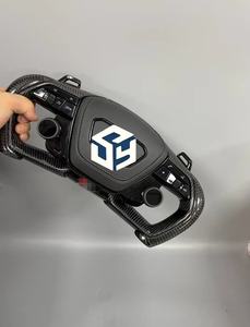 Volant de voiture en fibre de carbone pour <span class=keywords><strong>Audi</strong></span> R8 <span class=keywords><strong>TT</strong></span> Mk2 <span class=keywords><strong>Mk3</strong></span> B8 <span class=keywords><strong>RS</strong></span> TTS TTRs RS3 RS6 RS4 RS5 RS7 A3 D3 A4 A5 A6 C6 A7 A8 A1 Q3 Q5 Q7 - Product Image 3