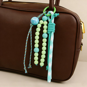 Porte-clés en corde tressée avec nœud étoile fraise mignon, fermoir en métal cœur, breloque de sac, pendentif en ficelle tressée fait main Y2K, cadeau de mode pour filles - Product Image 4