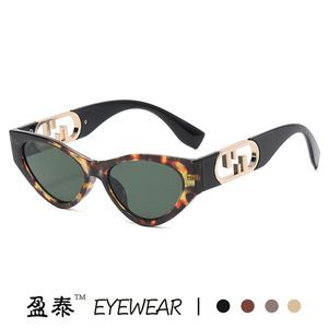 แว่นกันแดดทรงแคทอาย ยี่ห้อ Yingtai กรอบพลาสติกสีดำ ป้องกันรังสียูวี 400 สำหรับทุกเพศ - Product Image 4