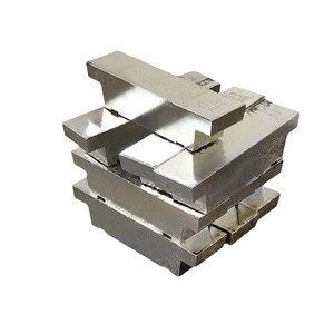 Sn99.99 % <span class=keywords><strong>Lingot</strong></span> <span class=keywords><strong>d</strong></span>'étain Matériau de revêtement industriel <span class=keywords><strong>Prix</strong></span> par kg <span class=keywords><strong>Lingot</strong></span> <span class=keywords><strong>d</strong></span>'étain de haute pureté - Product Image 1