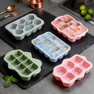 Venta al por mayor: Bandeja de silicona de alta calidad para cubitos de hielo de fácil desmolde, con 15/24 rejillas, molde de silicona personalizado para hielo. - Product Image 5