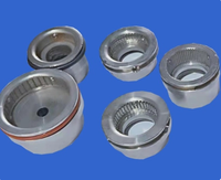 Tête de vis de verrouillage personnalisable pour ligne de remplissage et de capsulage rotative de bouteilles